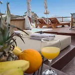 Villa Santorini Rooftop Hot Tub With Panoramic Views