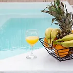别墅 Santorini Rooftop Hot Tub With Panoramic Views Akrotírion