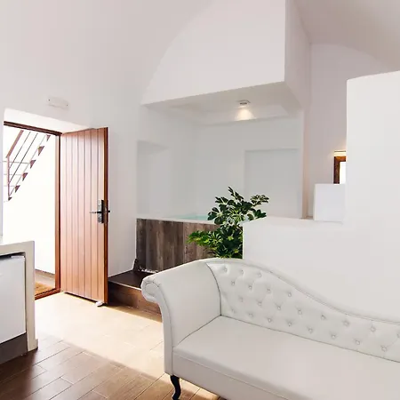 Villa Santorini Rooftop Hot Tub With Panoramic Views Akrotírion