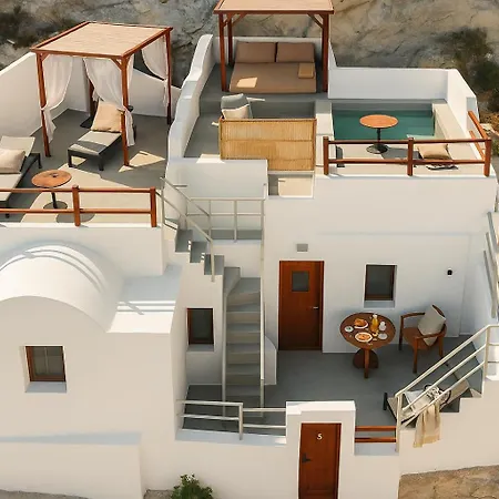 Santorini Rooftop Hot Tub With Panoramic Views *