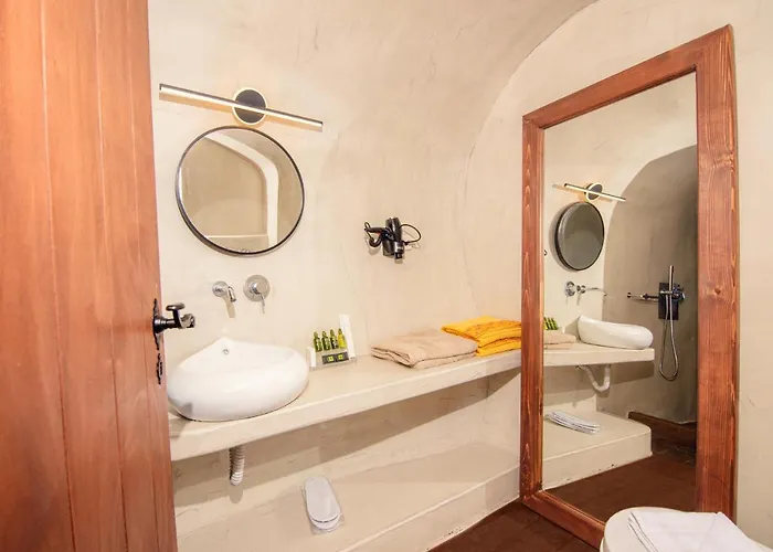 Santorini Rooftop Hot Tub With Panoramic Views