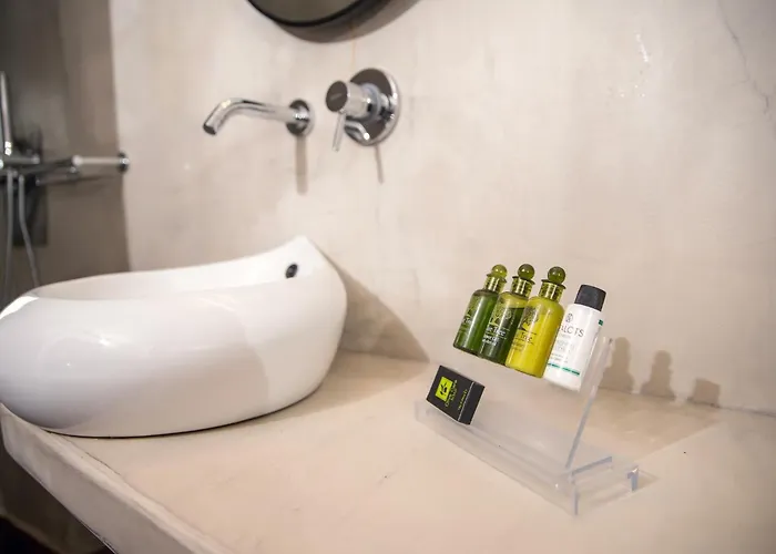 Santorini Rooftop Hot Tub With Panoramic Views Akrotiri (Santorini)