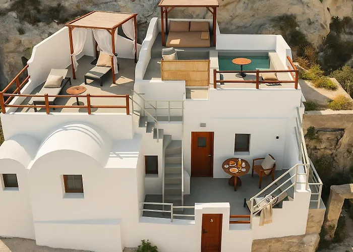 Santorini Rooftop Hot Tub With Panoramic Views *