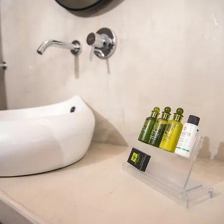 Santorini Rooftop Hot Tub With Panoramic Views Akrotírion