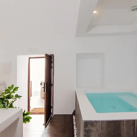 Villa Santorini Rooftop Hot Tub With Panoramic Views *