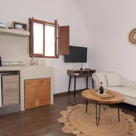 Villa Santorini Rooftop Hot Tub With Panoramic Views Akrotírion