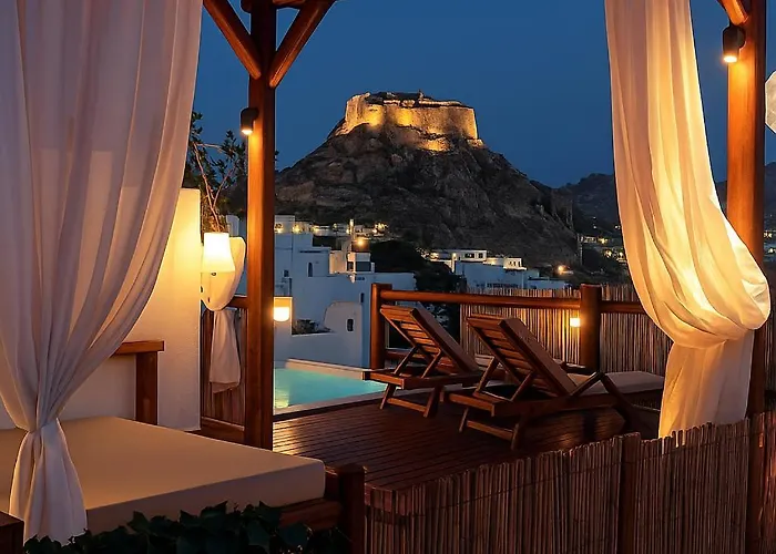 Villa Santorini Rooftop Hot Tub With Panoramic Views *